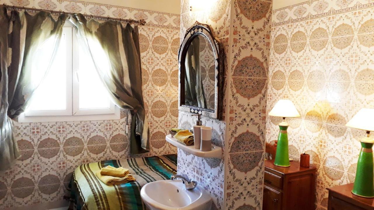 Dar Saada Mirleft Bed & Breakfast Стая снимка